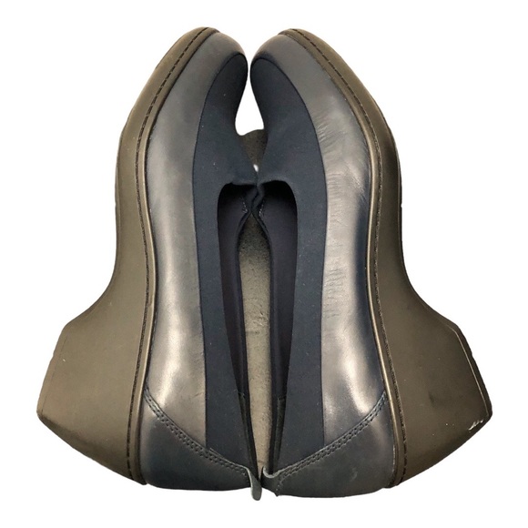 Easy Spirit Women's Size 10M Navy Blue Leather Round Toe 2.5" Heel Slip-On Shoe - Picture 11 of 11